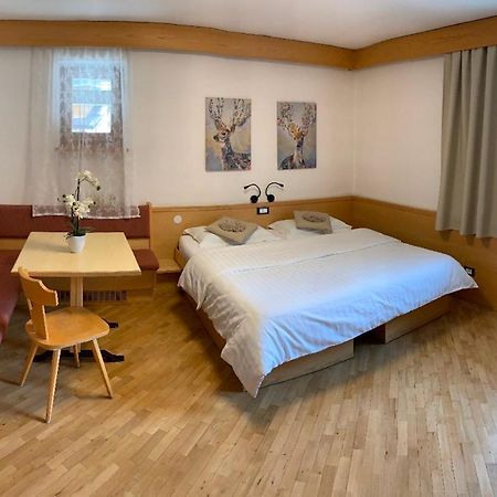 Bed & Breakfast Garni Tobia Campitello di Fassa Exterior photo